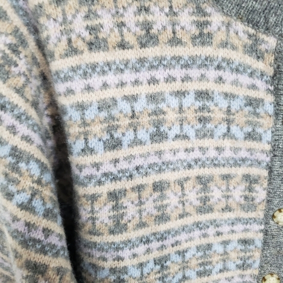 Vintage SKYR 100% Wool Nordic Fair Isle Gray Cardigan Sweater Size Small - Picture 3 of 8